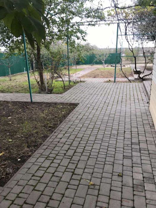 дом-дача, берег лимана, до моря 5 км.