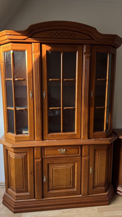 Witryna z komoda plus komoda do oddania