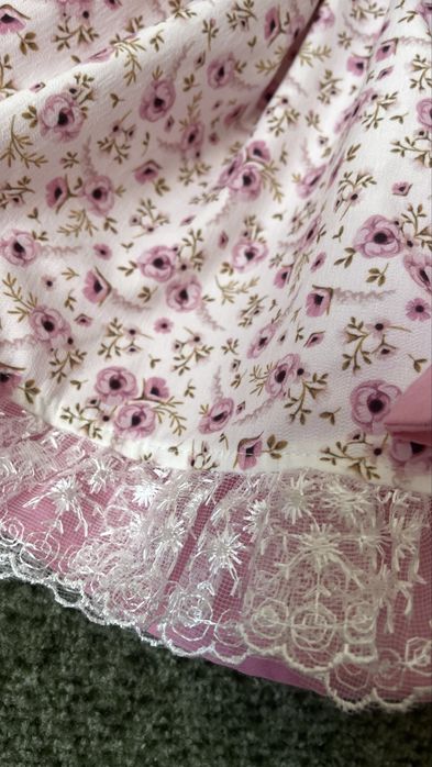 Сукня святкова 6-9 місяців.