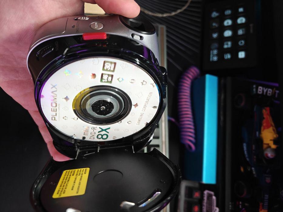 Камкодер Samsung VP-DX105