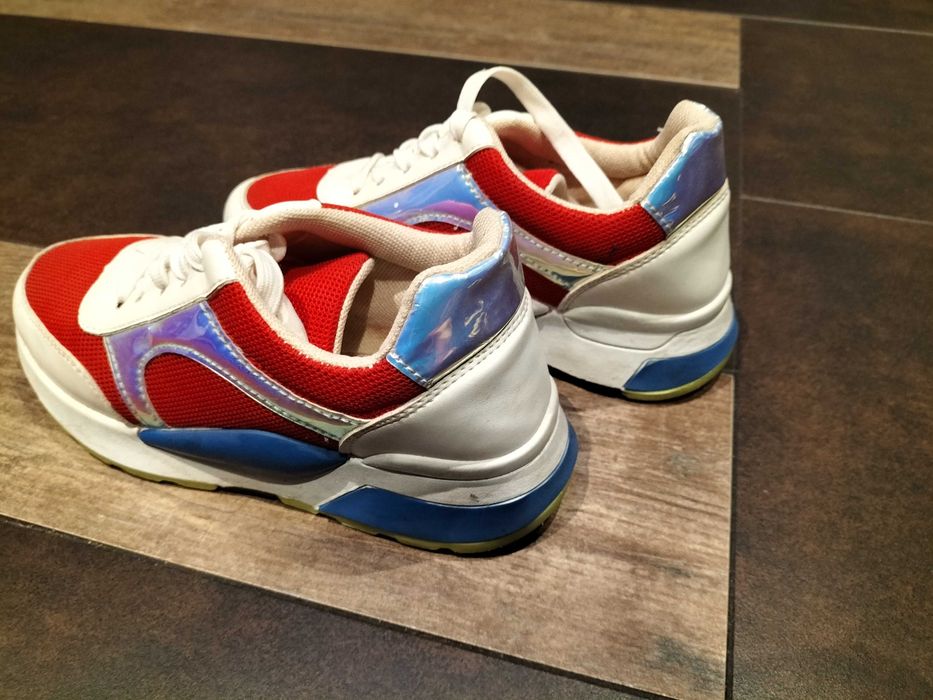 Adidasy sportowe, róż. 36