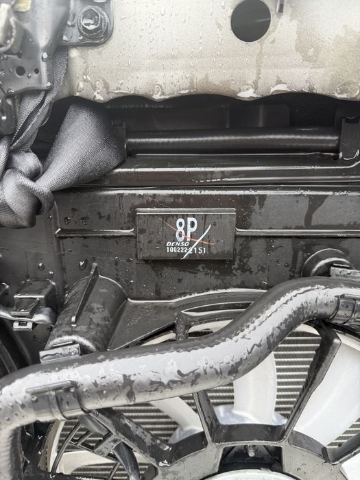 Pas przedni kompletny Toyota Prius 3 lift 1.8 hybryda