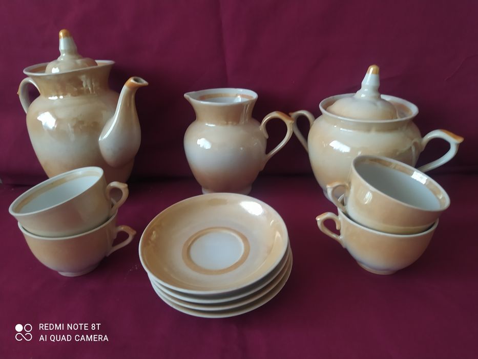 Перламутровый кофейный сервиз. Новый.недорого