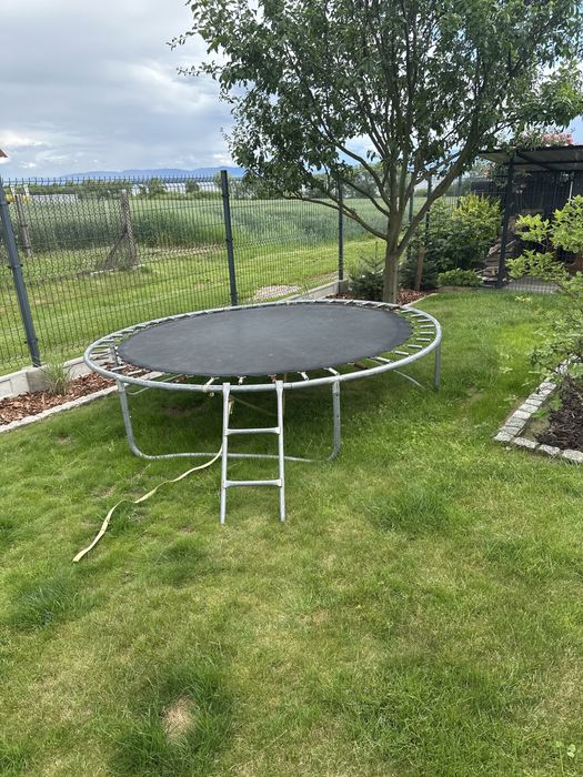 Trampolina, stan jak na zdjeciach