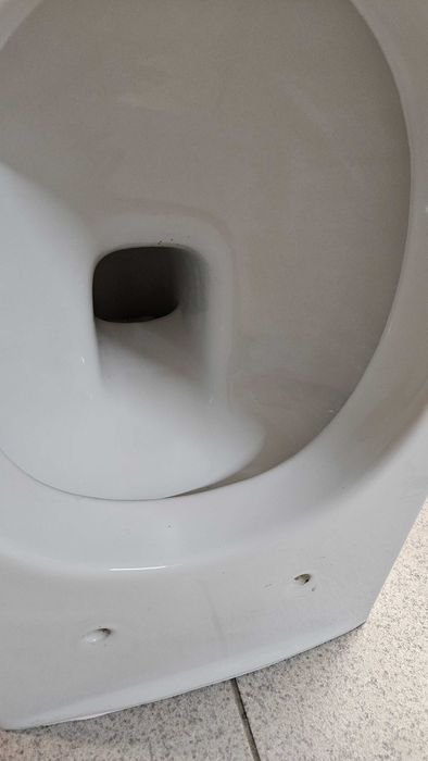 Sanita suspenso branco