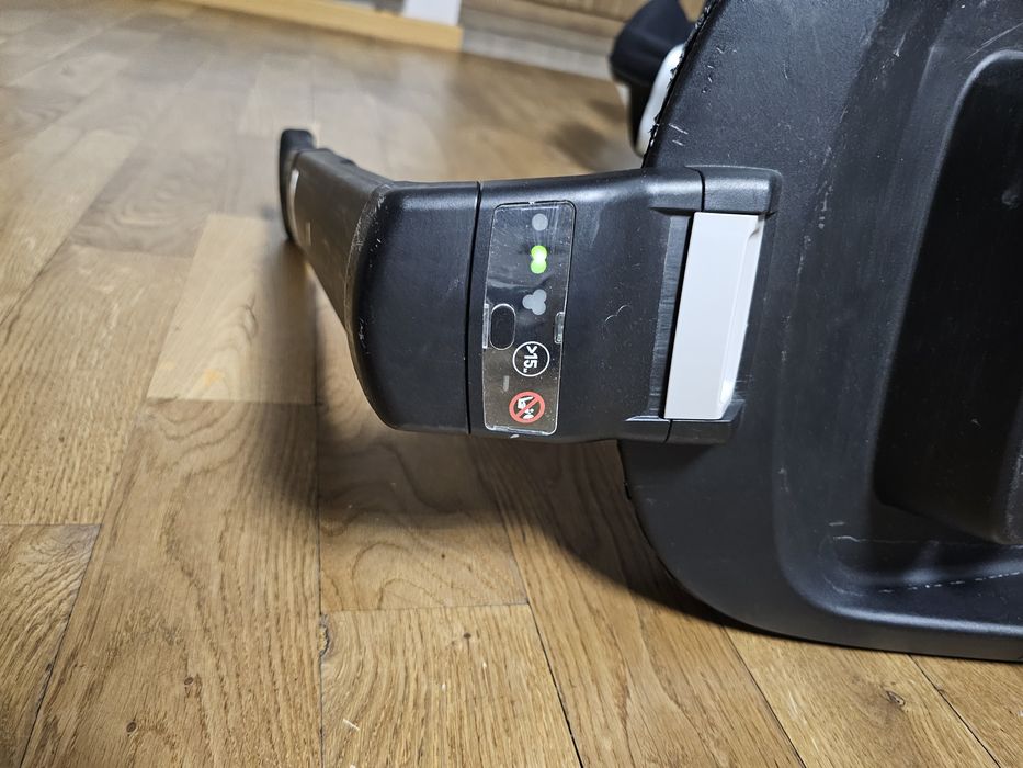 Sprzedam fotelik Maxi-Cosi Pebble Plus z bazą 2wayFix.