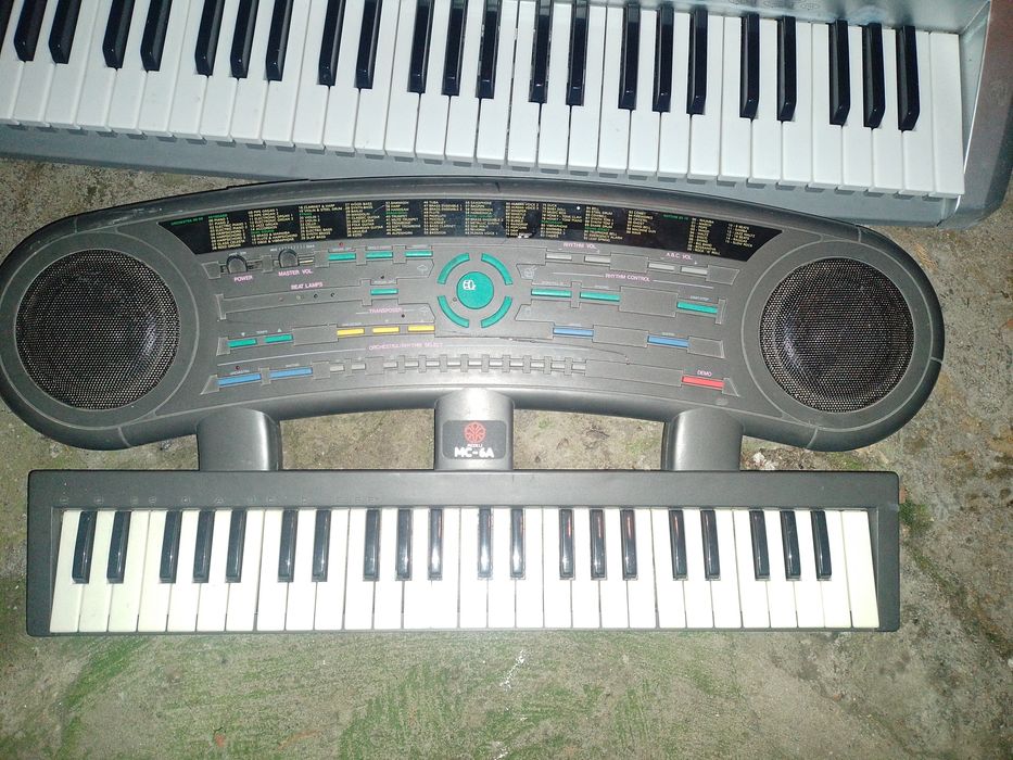 Piano casio usado
