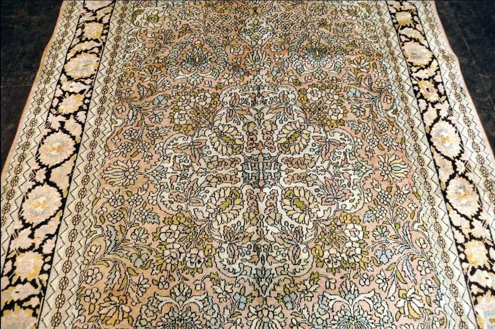 Tapete de SEDA natural de Caxemira com 277cm x 174cm