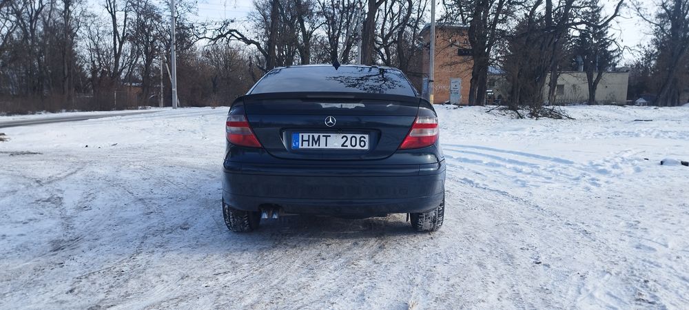 Продам/обменяю  Mercedes w203 c220 sport cupe, автомат, 2004год