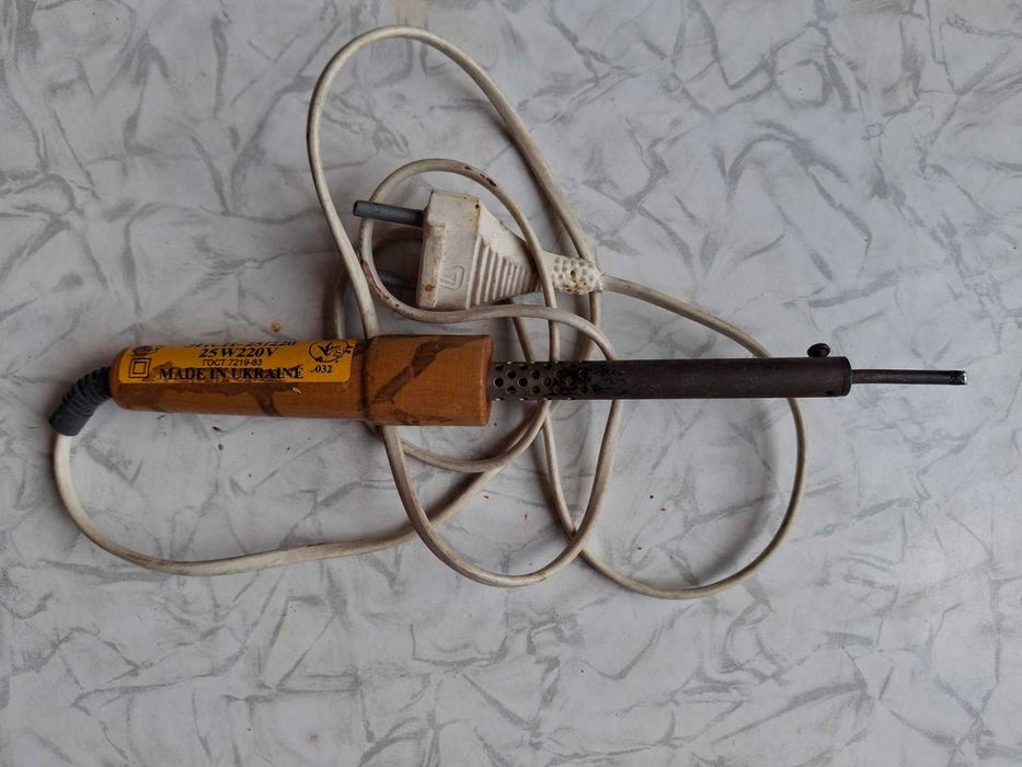 Продаю паяльник та комплект мідних жал