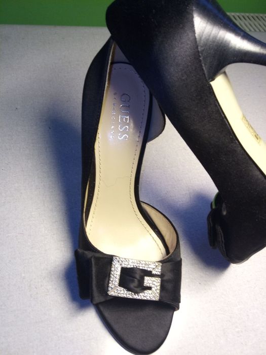 Szpilki guess 36