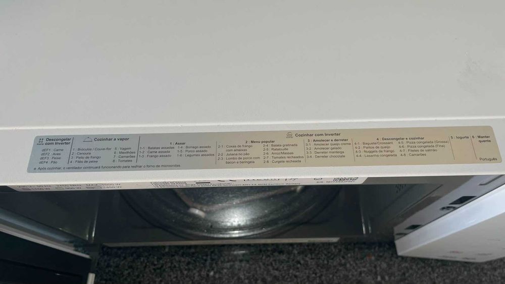 Microondas LG Smart Inverter - 47x40x27cm - Na Garantia