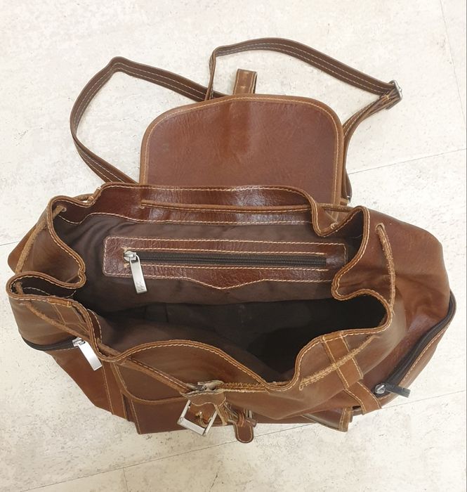 Продам кожаный рюкзак