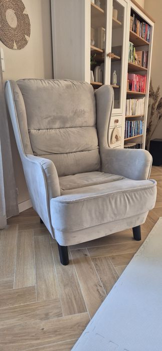 Fotel uszak stan idealny