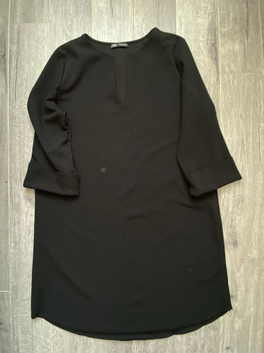 Плаття чорне бренду ZARA