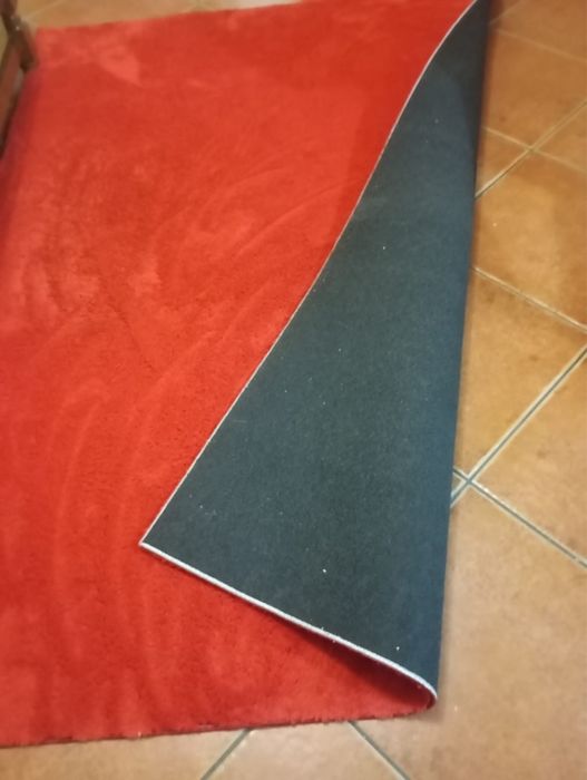 Carpete vermelha retangular445633872990064641