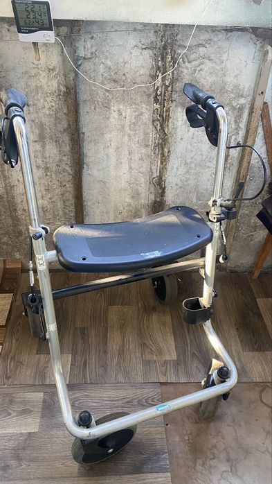 Ходунки роллатор