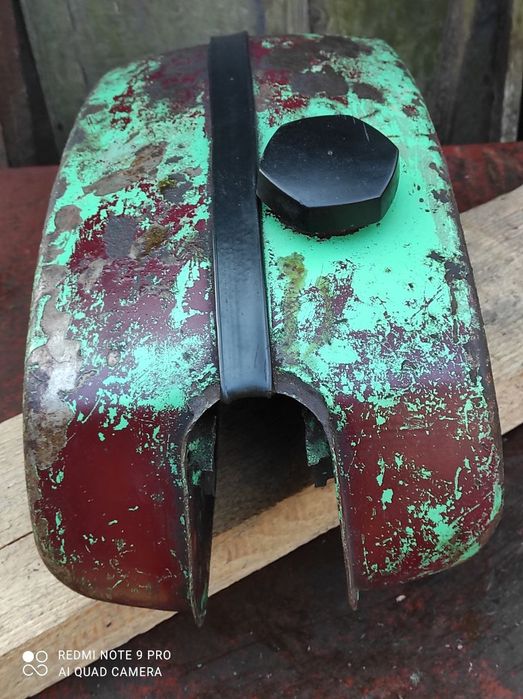 Продам на мотоцикл Восход 3 бак б/ у.