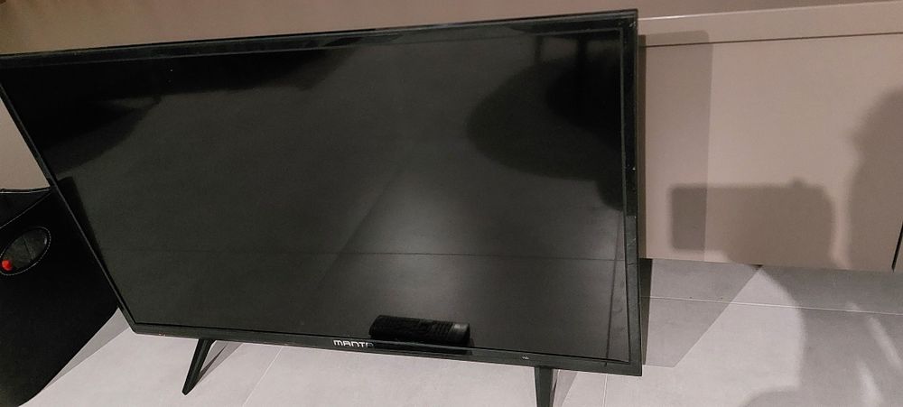 Telewizor Manta 40led4004