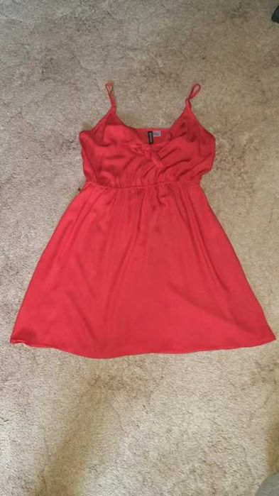 Czerwona letnia sukienka H&M r. 36