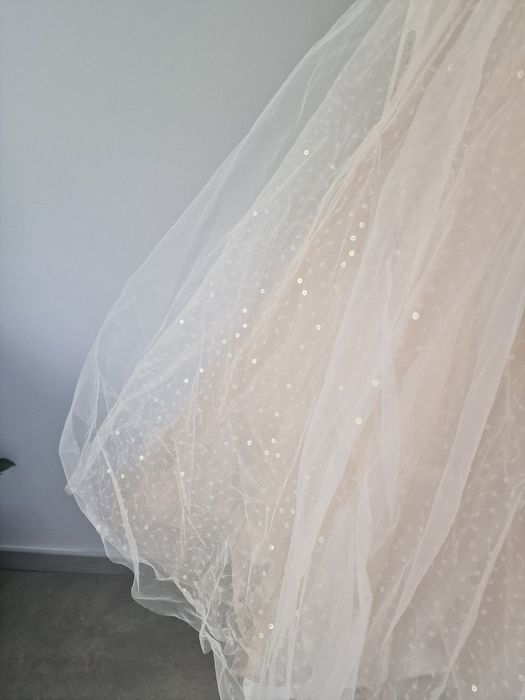 Suknia ślubna cekiny