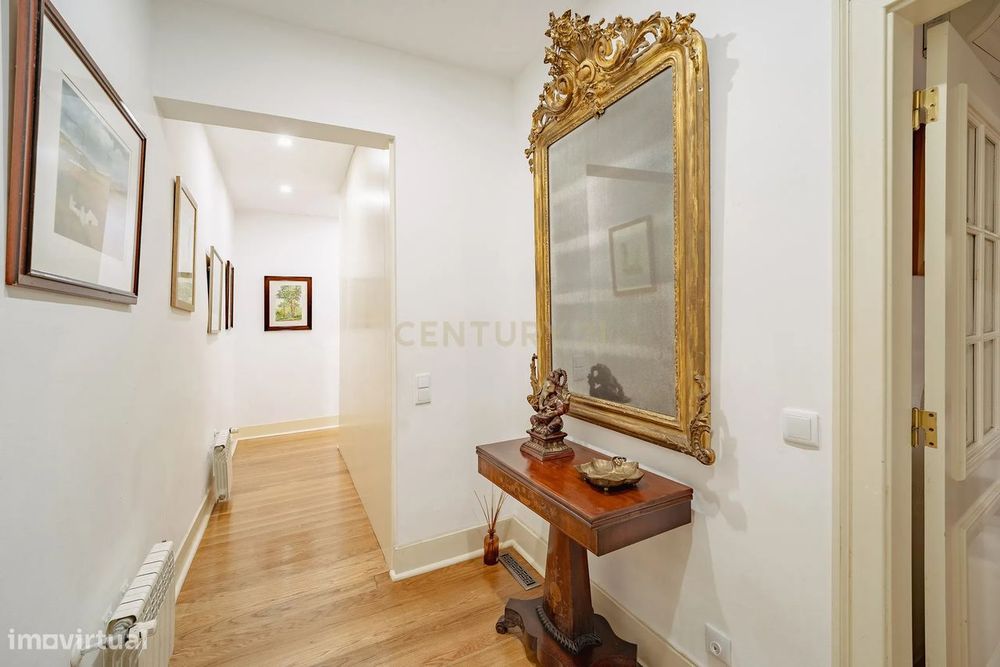 Elegante Apartamento T3 Renovado no Centro Histórico de Lisboa – Rua d