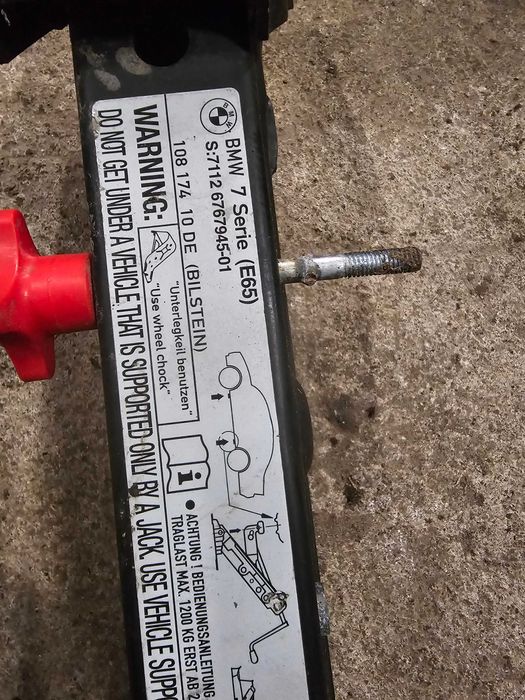 Podnośnik Lewarek Oryginał Oryginalny BMW E65 E66 LIFT 06R 3.0D Części
