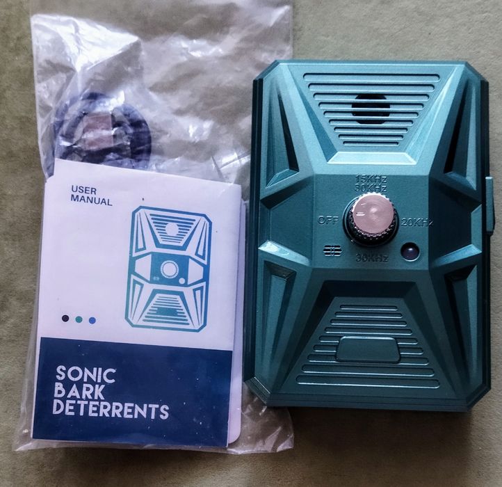 Пристрій для контролю гавканню собак QueenMew Sonic Bark Deterrents Ул