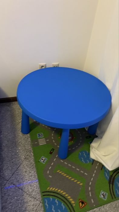 Mesa de criança do ikea