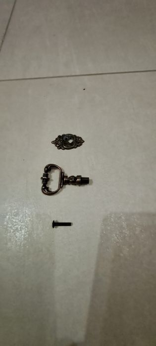 Uchwyt meblowy patynowany brąz