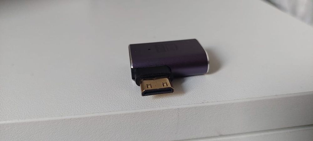 Перехідник MINI HDMI-HDMI--- Перехідник MINI HDMI-HDMI.