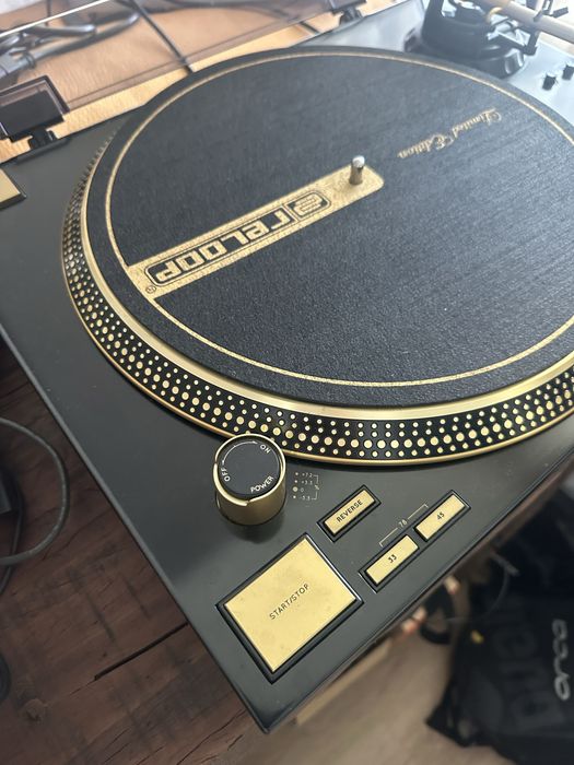 Par Gira-discos Reloop RP 7000 Gld Gold Edição Limitada
