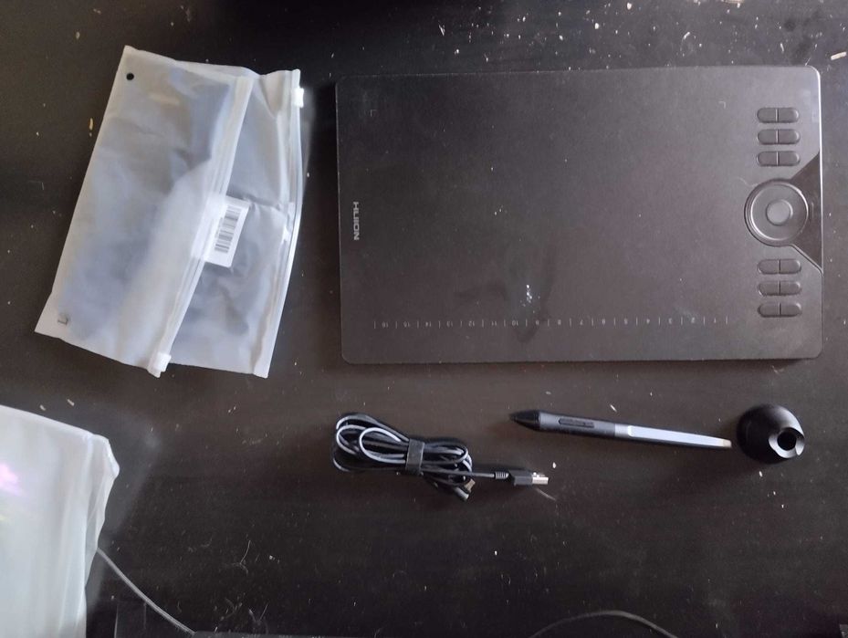 Huion HS610 Graphics Tablet424020580563036161