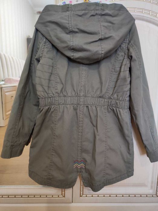 Плащ для дівчинки LC WAIKIKI 8-9 років