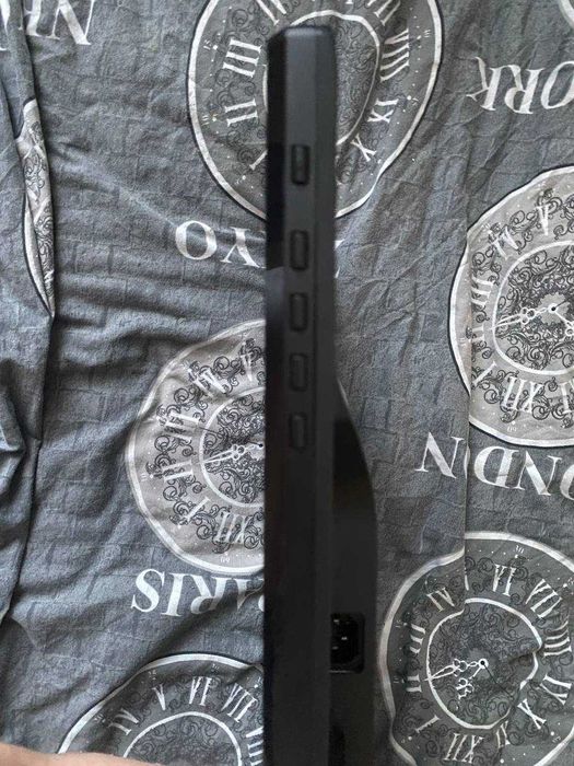 Продаю монітор HP V27i — відмінний IPS, 2 роки, майже як новий!