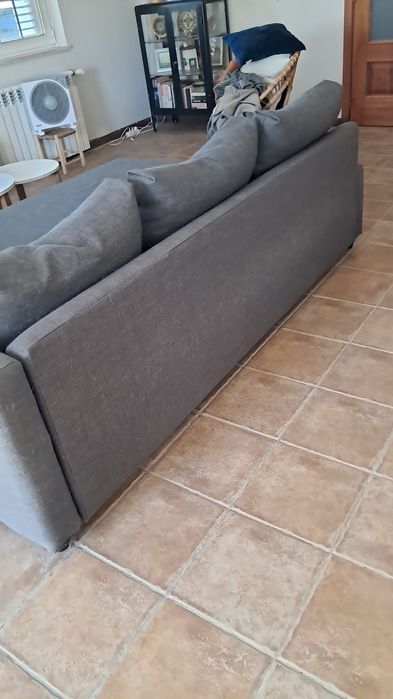 Sofá-cama de canto c/arrumação