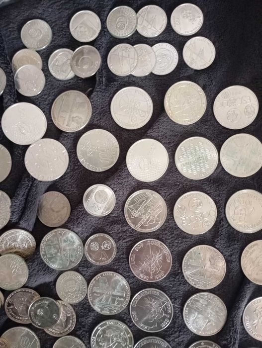 Moedas portuguesas escudos e euros de prata