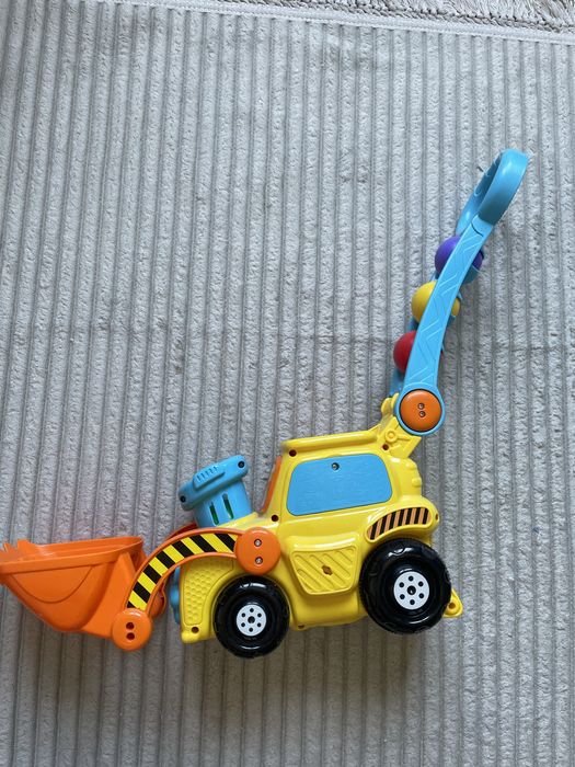 Каталка бульдозер Vtech Pop a Balls Push and Pop Bulldozer