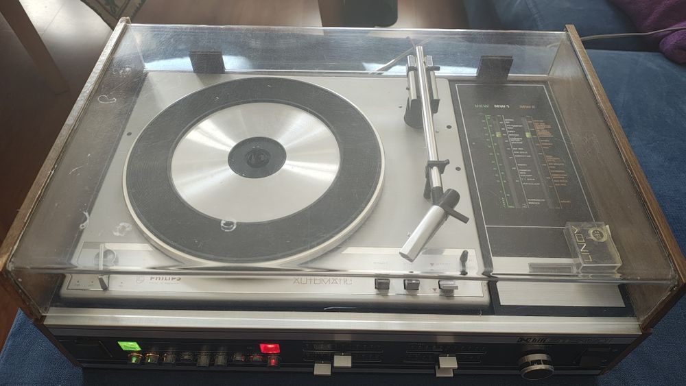 Philips gramofon-radio-bt