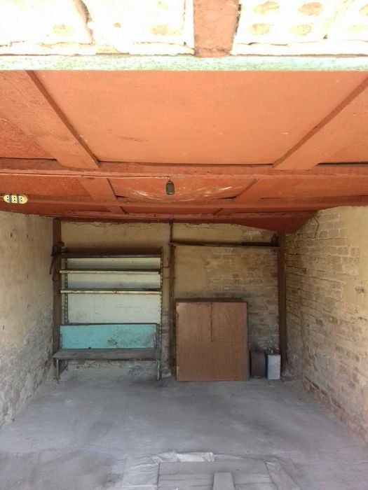 Продам гараж у хорошому стані. Торг