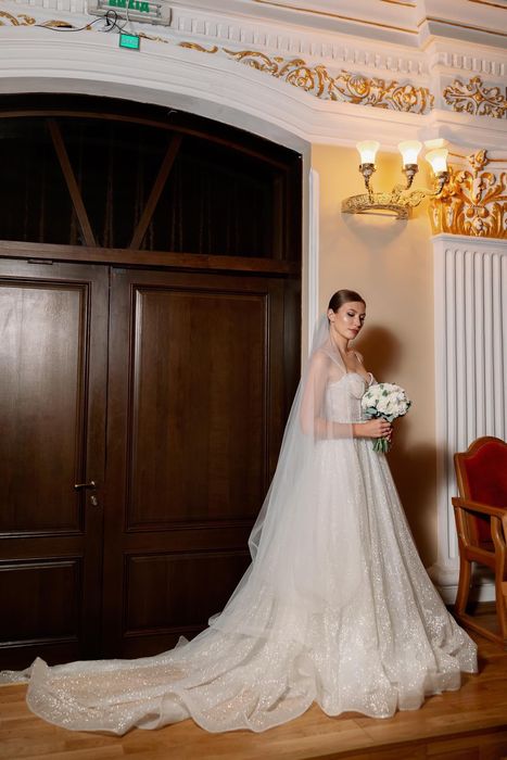 Весільна сукня довга