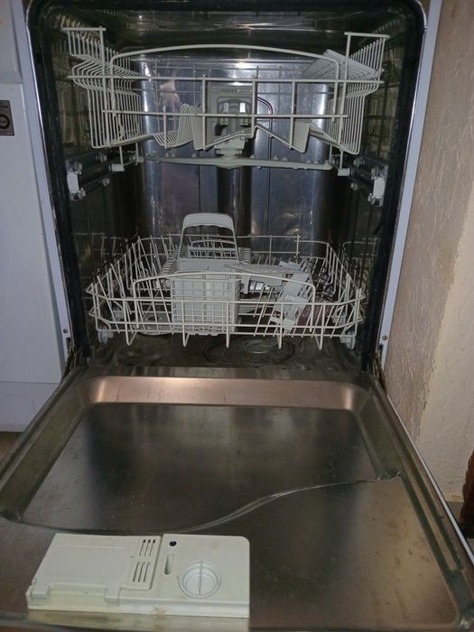 Продам посудомийку Ariston