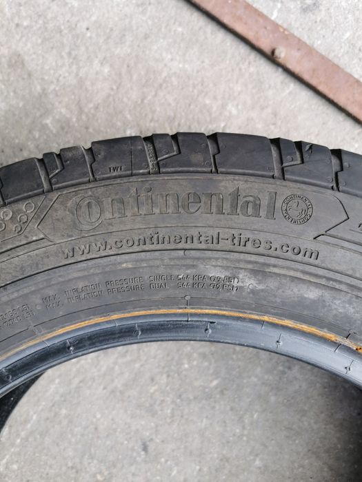 Komplet opon 205/65R16C 107/105T Continental ContiVanContact 200