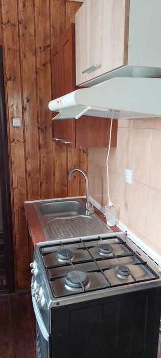 Сдаю посуточно ,почасово большая 1-к кв. р-н Автовокзала, рынка Колос