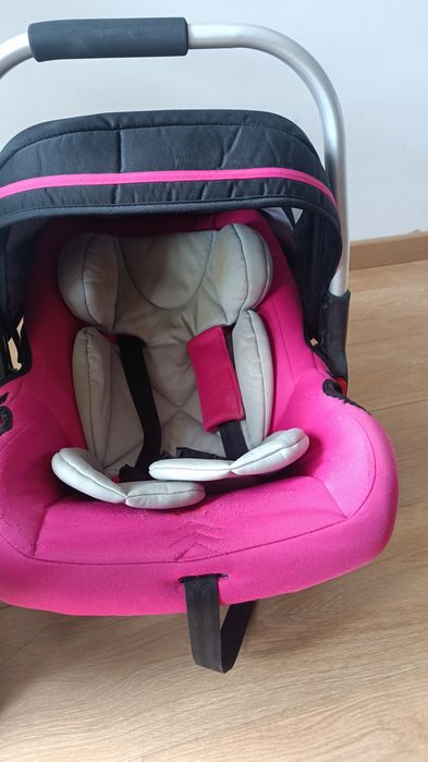 Carrinho de bebê usado