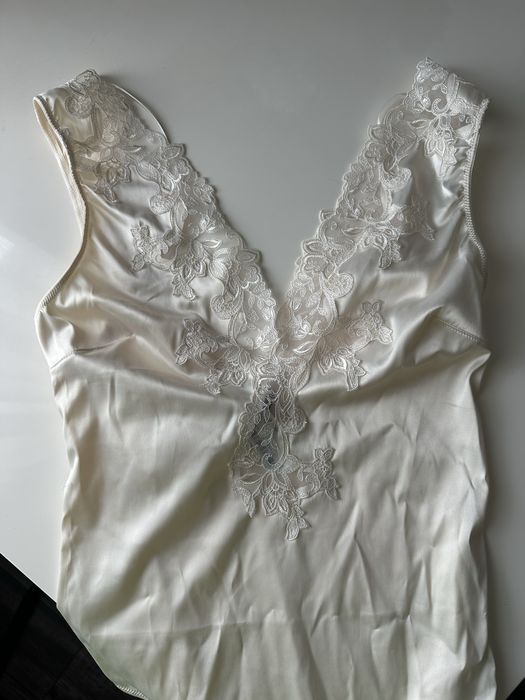 Нове біле атласне боді ZARA розмір М