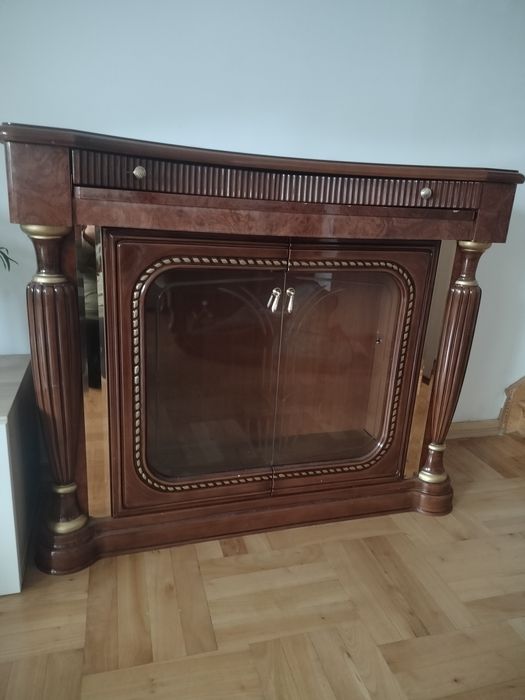 Stara komoda stylowa