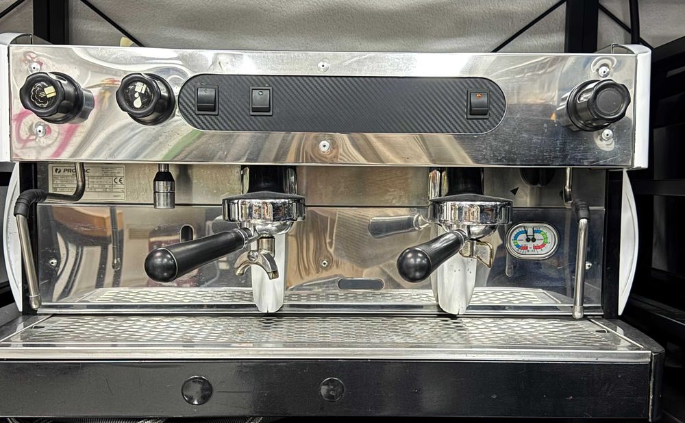 Супер цена! Итальянская кофемашина Promac — 400 евро