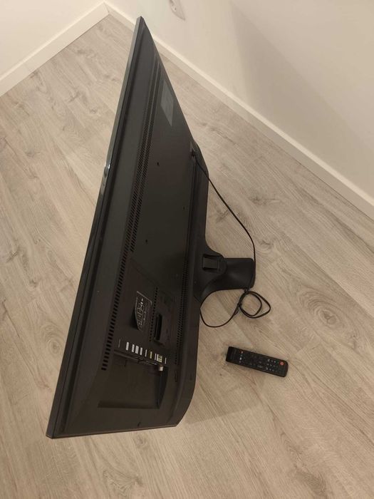 Samsung Smart TV 40” 4K UHD – Excelente estado