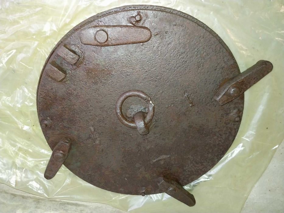 Właz od czołgu JS-2